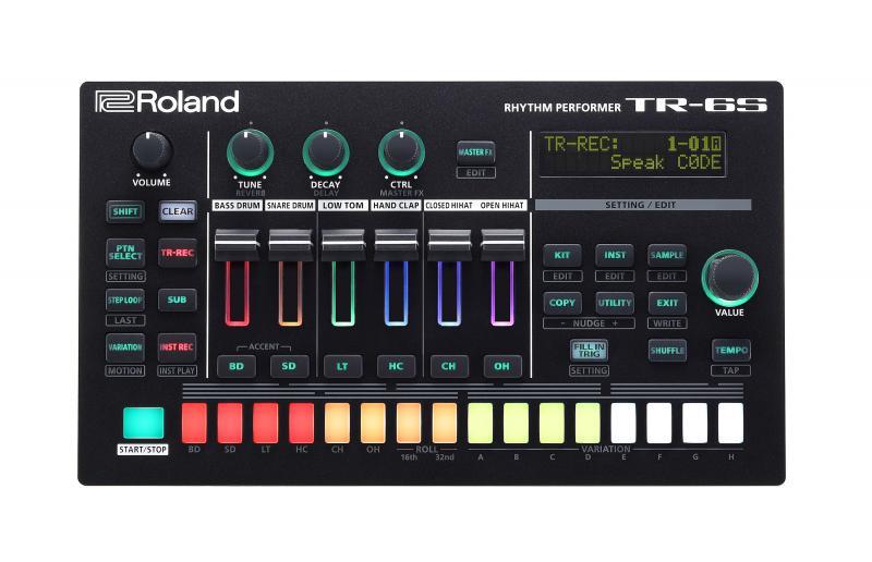 Roland kompaktní dobíjecí stanice, syntezátor a zvukový modul