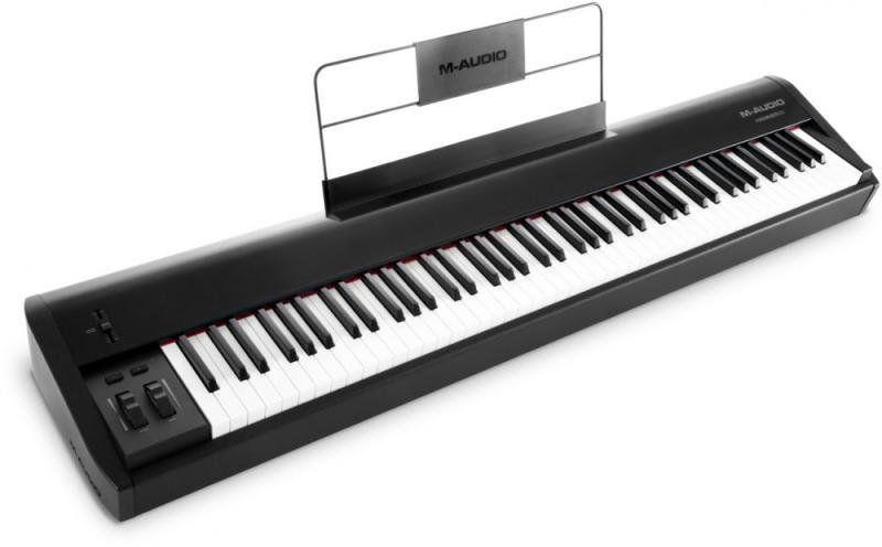 M-Audio MIDI klávesnice, 88 kladívková mechanika, stojan na noty
