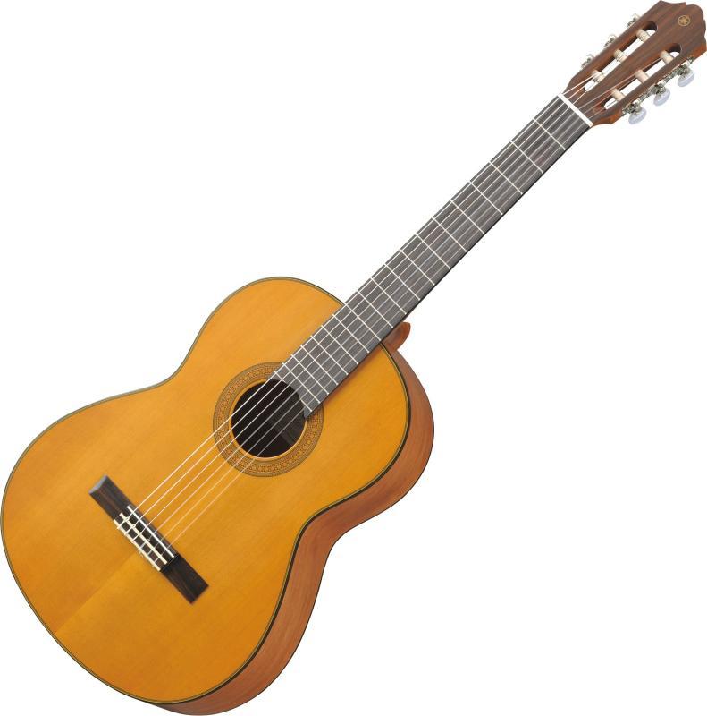 Yamaha klasická kytara 4/4, model CG122 MC