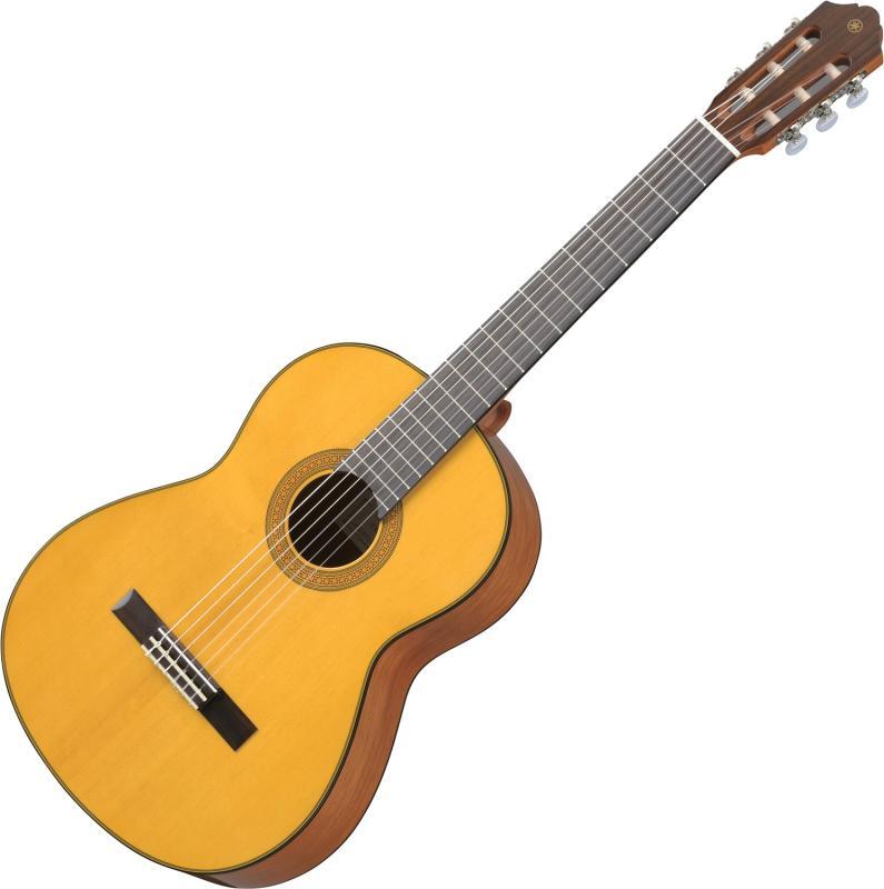Yamaha 4/4 klasická kytara, model CG142S