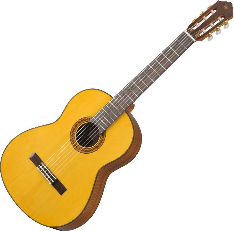 Yamaha 4/4 klasická kytara CG162S