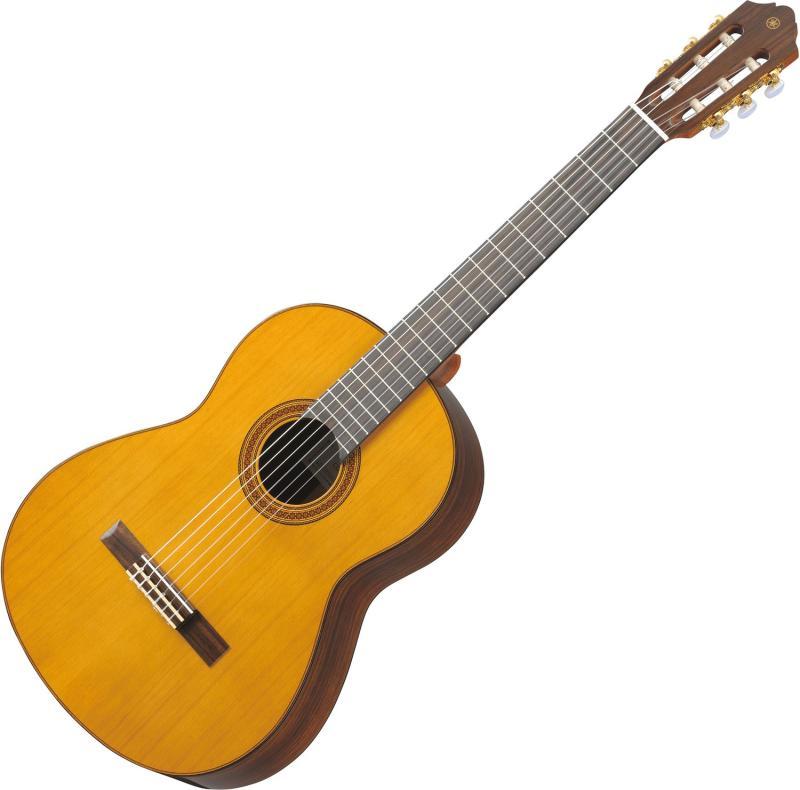 Yamaha 4/4 klasická kytara CG182C