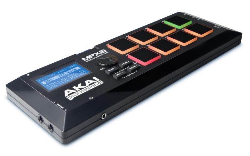 Akai Pro USB/MIDI kontroler, 8 pad, 4 bank, 8 Q-link, SD karta