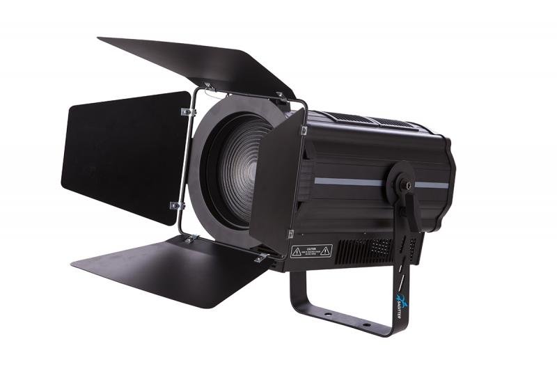 Sagitter LED Fresnel lampa 200W ZOOM 5600K