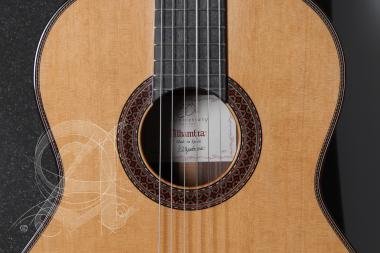 Alhambra ALH-7P ClassicAlhambra Gitár Classic Cédrus, tömör indiai rózsafa, (koncert méret) ébenfa f