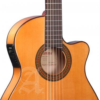 Alhambra ALH-3F CT E1Alhambra Gitár 3 F-CT-E1 Cédrus, mahagóni, indiai rózsafa fogólap. Fishman előe