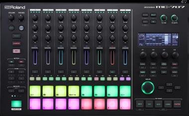 Roland groovebox rozšiřitelný sampler