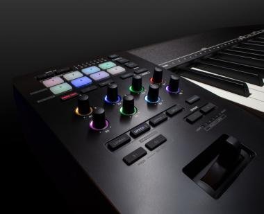 Roland A-88MKII MIDI kontroller PHA4-es kalapács mechanikával 8 kontroller 8 dinamikus pad MIDI 2.0