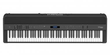 Roland digitální piano 4 reproduktory, klávesy PHA-50, mikrofonní vstup, bez stojanu