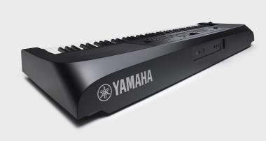 Yamaha DGX-670B digitális zongora, hordozható kivitel, 88 billentyűs GHS mechanika, USB, Bluetooth
