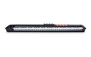 M-Audio Oxygen 61 (MK V) USB/MIDI vezérlő, 61 billentyű, 8 pad, 8 forgó-, 9 tolópotméter