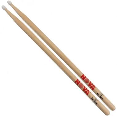 Vic Firth N7AN hickory dobverő, csepp fejtípus, nejlon fejjel, hossz: 393,7mm - átmérő: 13,7mm, NOVA imprint