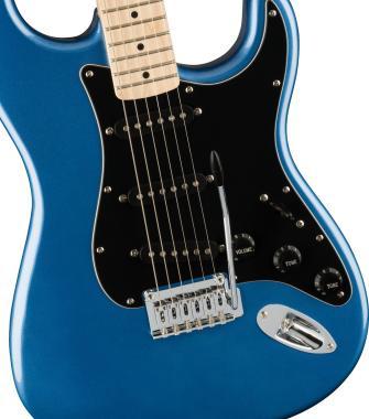 Squier Affinity Series elektromos gitár, Stratocaster forma, Lake Placid Blue színben