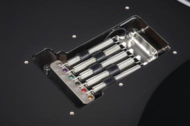 Ibanez AZ2203N-BK elektromos gitár