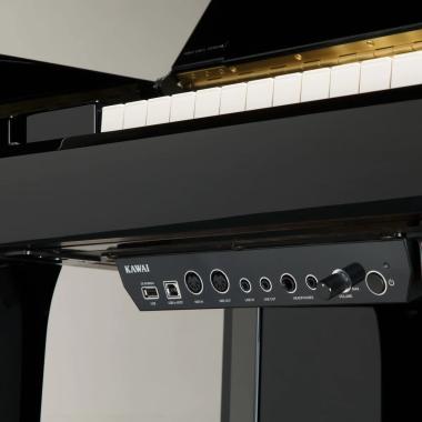 Kawai K-500ATX4 M/PEP akusztikus pianínó, ATX4 hibrid rendszer, 88 billentyű, 130cm magas, fényes fekete