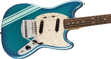 Fender Vintera® II \'70s Competition Mustang®, Competition Burgundy elektromos gitár