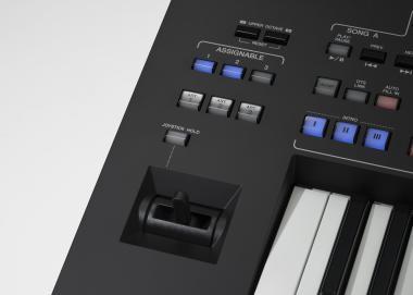 Yamaha GENOS2 zenei munkaállomás, 800 stílus, 2066 hangszín, Bluetooth kapcsolat