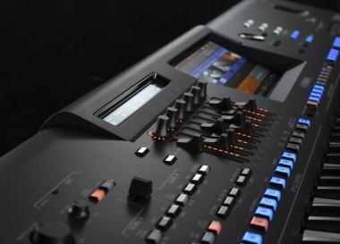 Yamaha GENOS2 zenei munkaállomás, 800 stílus, 2066 hangszín, Bluetooth kapcsolat