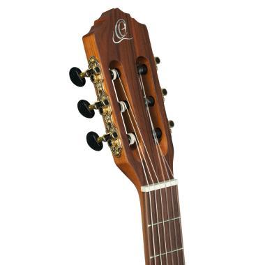 Ortega R23RO 4/4 -es klasszikus gitár + tok