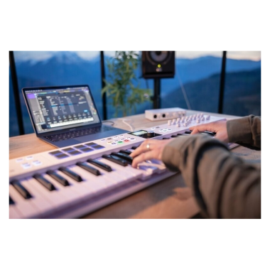 Arturia ART231521 KeyLab Essential mk3 49 White