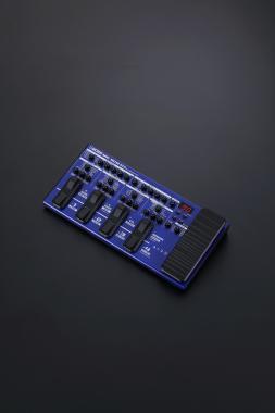 BOSS ME-90B basszusgitár multieffekt pedál