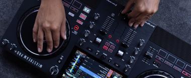 Numark Mixstream Pro + DJ média lejátszó, 2 ch, 2x4 pad, 7\