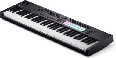 Novation Launchkey 61 MK4 Hatékony, 61 hangjegyes vezérlőbillentyűzet az összes főbb DAW-hoz
