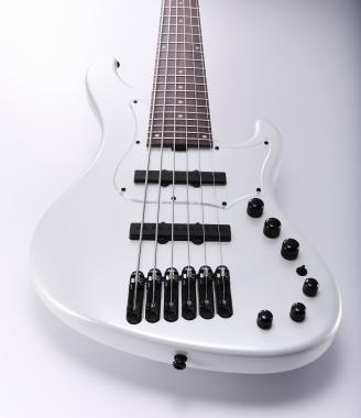 Ibanez MDM1006-PW elektromos gitár 6 húros, Pearl White színben, puhatokkal