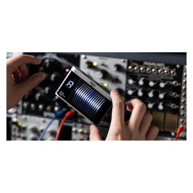 KORG KG-ST1K szintetizátor hangoló, OLED kijelző