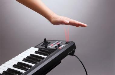 Roland A-49-BK MIDI kontroller billentyűzet 49 billentyű 2 kontroller 2 gomb - fekete