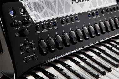 Roland FR-8X BK digitális tangóharmonika beépített hangszóróval - fekete