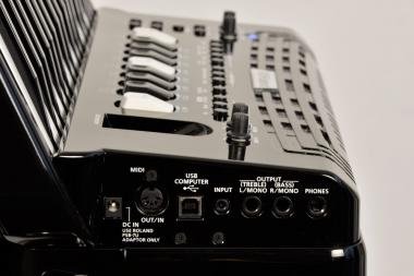 Roland FR-4X BK digitális tangóharmonika beépített hangszóróval - fekete
