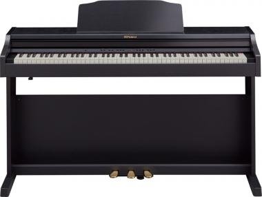 Roland digitální piano 2 reproduktory, PHA-4 klaviatura, 72 rytmů, moderní černé