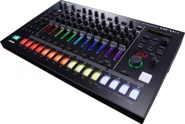 Roland TR-8S ACB modellezésű dobgép samplerrel és effektekkel