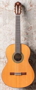 Alhambra ALH-5P E1Alhambra Gitár 5 P Cédrus, indiai rózsafa, ébenfa fogólap, Fishman előerőstő (E2)