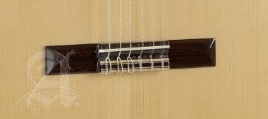 Alhambra ALH-3F PickguardAlhambra Gitár 3 F Tömör lucfenyő, fügefa, indiai rózsafa fogólap, átlátszó