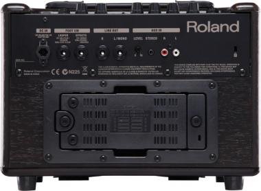 Roland AC-33RW Acoustic Chorus akusztikus gitár erősítő kombó 30W 2X5