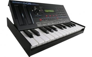 Roland D-05 Boutique lineáris aritmetikai szintetizátor modul